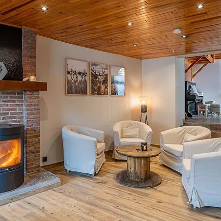 Les Frangines בית נופש *