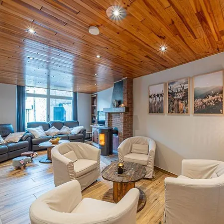 Les Frangines Holiday home *