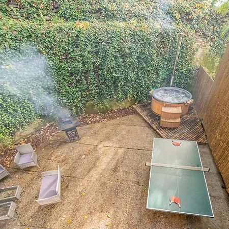 בית נופש Les Frangines סנט - הוברט